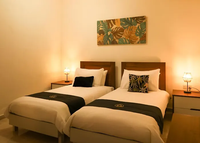 Magnifica With Jacuzzi Hot Tub And Pool בית נופש