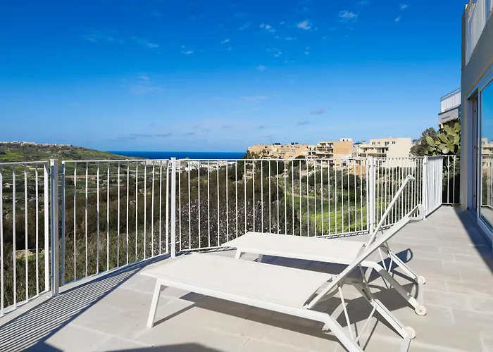 בית נופש Magnifica With Jacuzzi Hot Tub And Pool *