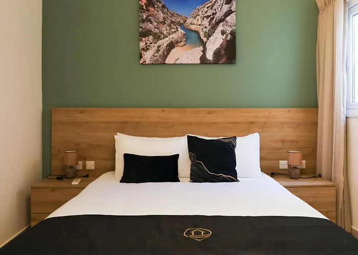 Magnifica With Jacuzzi Hot Tub And Pool בית נופש *