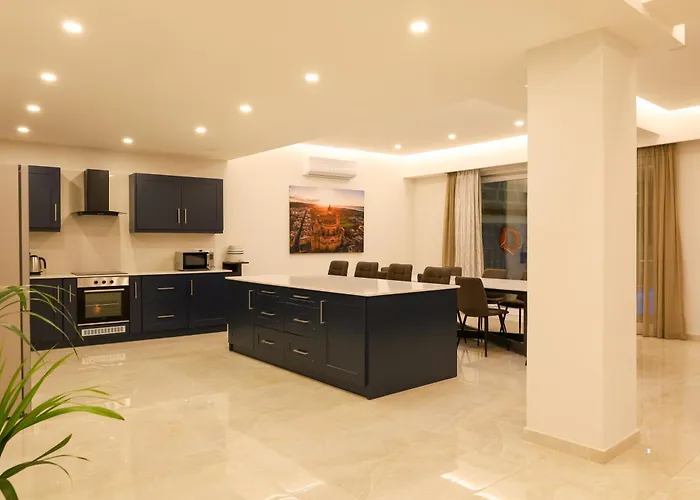 Magnifica With Jacuzzi Hot Tub And Pool בית נופש *