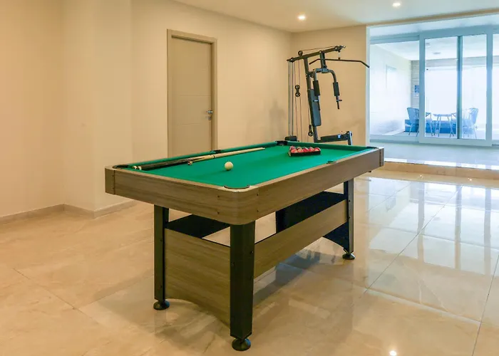 Magnifica With Jacuzzi Hot Tub And Pool בית נופש *