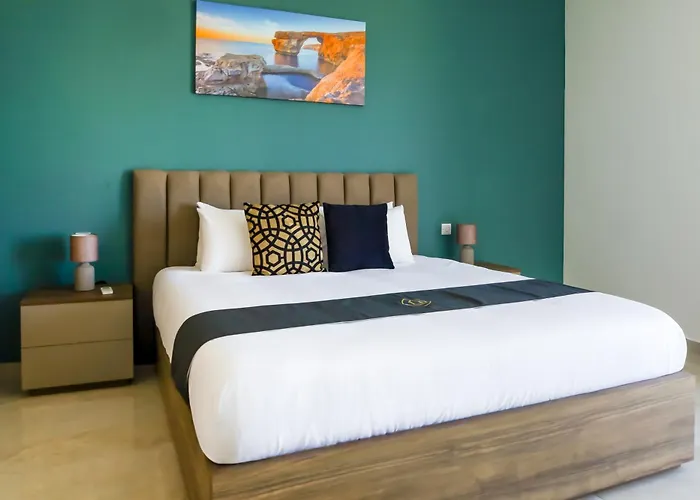 בית נופש Magnifica With Jacuzzi Hot Tub And Pool