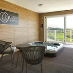 Magnifica With Jacuzzi Hot Tub And Pool Holiday home *