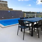 Magnifica With Jacuzzi Hot Tub And Pool