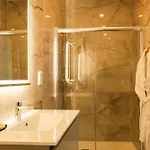 Magnifica With Jacuzzi Hot Tub And Pool Holiday home
