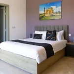 Holiday home Magnifica With Jacuzzi Hot Tub And Pool *
