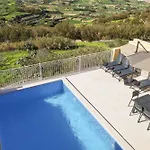 Magnifica With Jacuzzi Hot Tub And Pool *