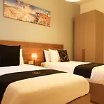 Magnifica With Jacuzzi Hot Tub And Pool Holiday home *