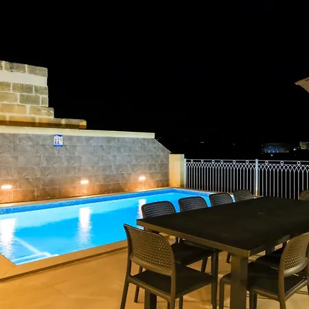 Magnifica With Jacuzzi Hot Tub And Pool *