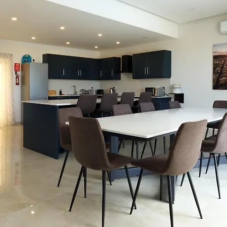 Magnifica With Jacuzzi Hot Tub And Pool Xagħra