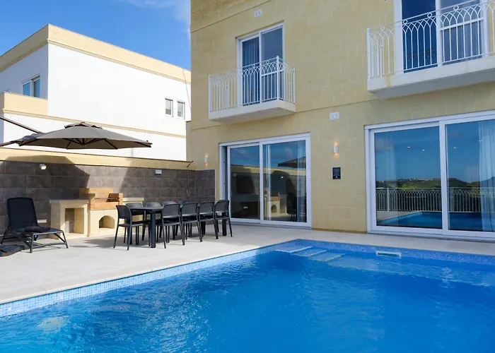 Magnifica With Jacuzzi Hot Tub And Pool